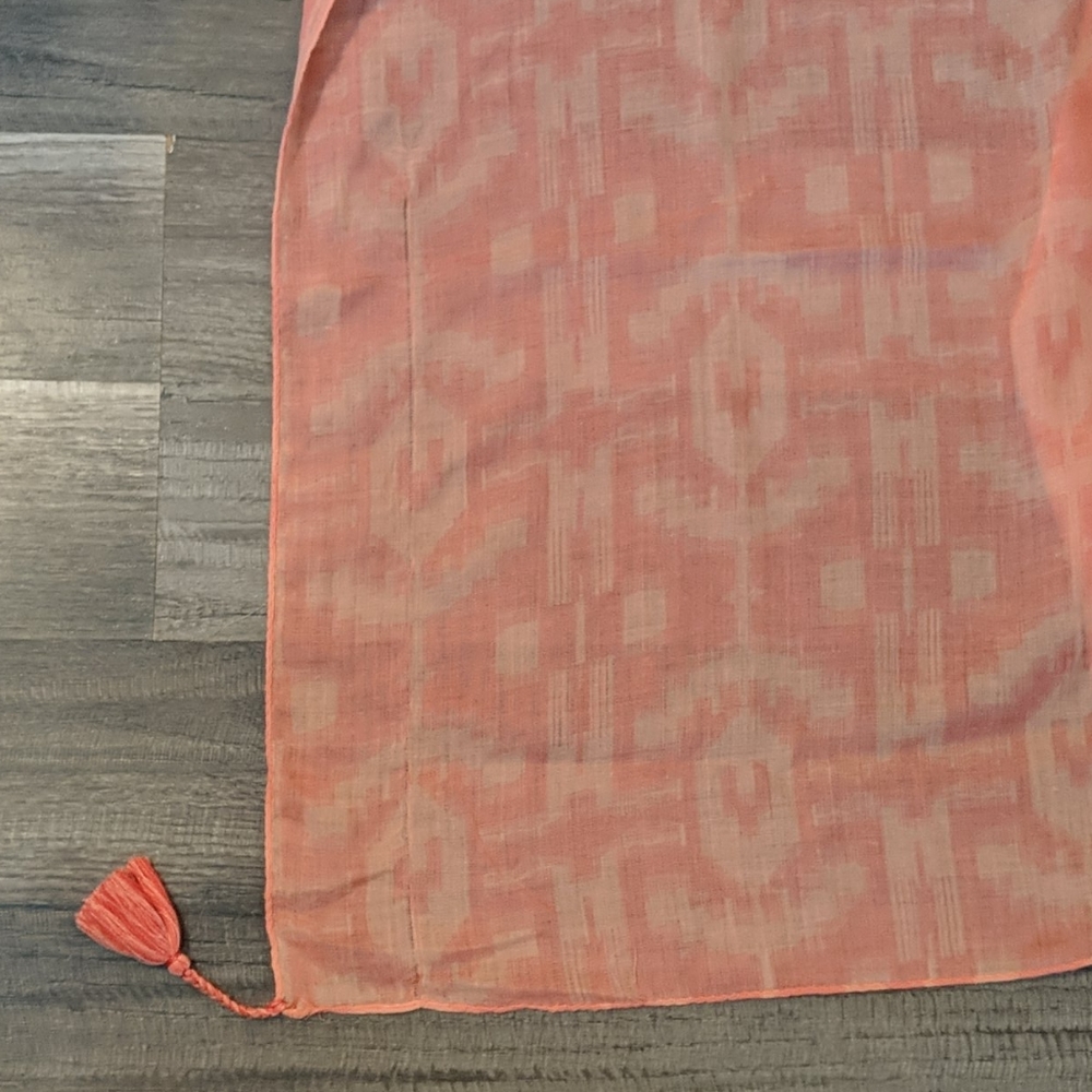 28" x 72" lightweight coral scarf - Picture 2 of 2